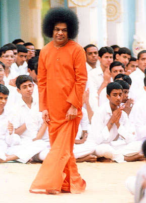 Swami with students